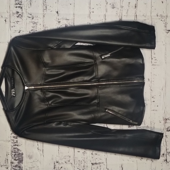 ✨Zara Faux Leather Black Zip Up Jacket Size Small - Picture 4 of 10